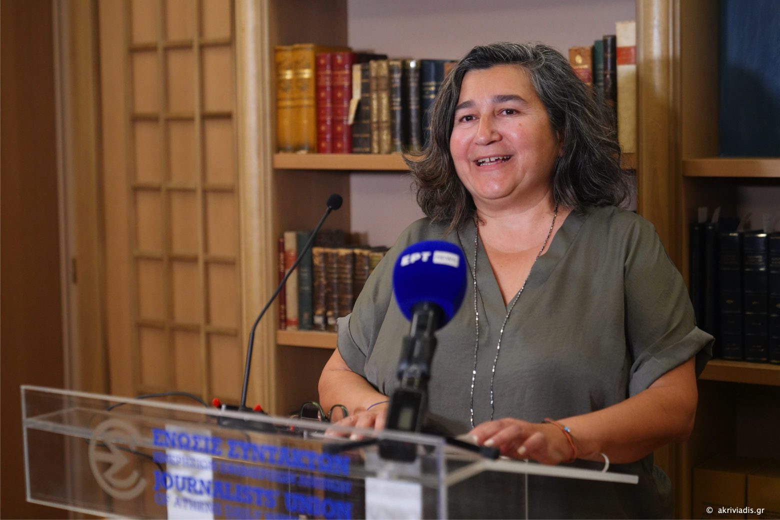 Η Χρυσάνθη Κουτσουράκη, διευθύντρια του Μουσείου Τσόκλη