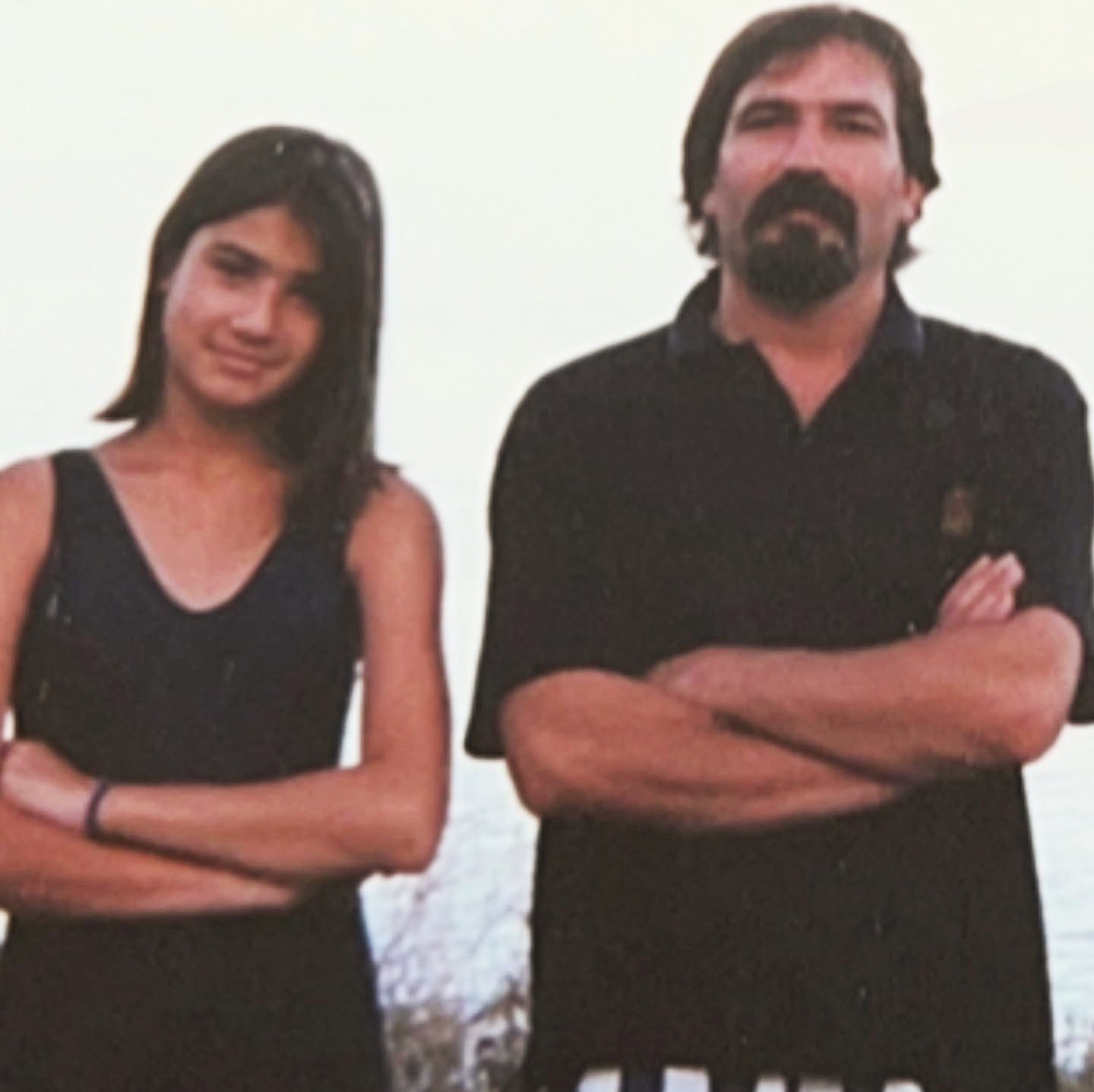 Η Φαίη Σκορδά σε μικρή ηλικία με τον μπαμπά της