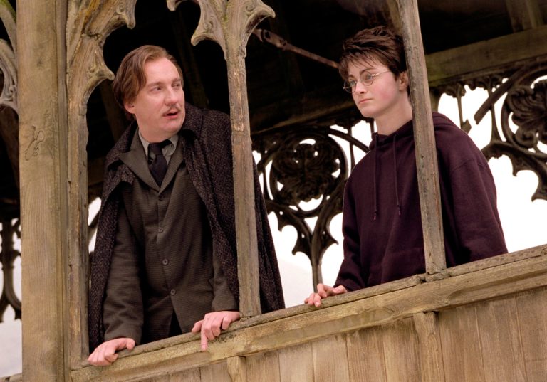 Ο David Thewlis και ο Daniel Radcliffe σε στιγμιότυπο από την ταινία Ο Χάρι Πότερ και ο αιχμάλωτος του Αζκαμπάν