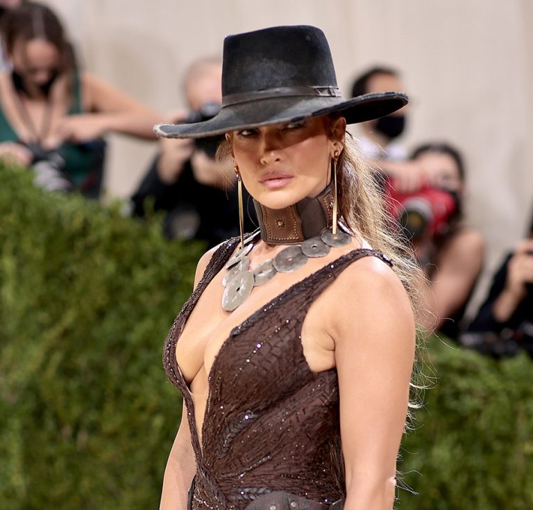 Η Jennifer Lopez στο 2021 Met Gala στις 13 Σεπτεμβρίου 2021 στη Νέα Υόρκη.