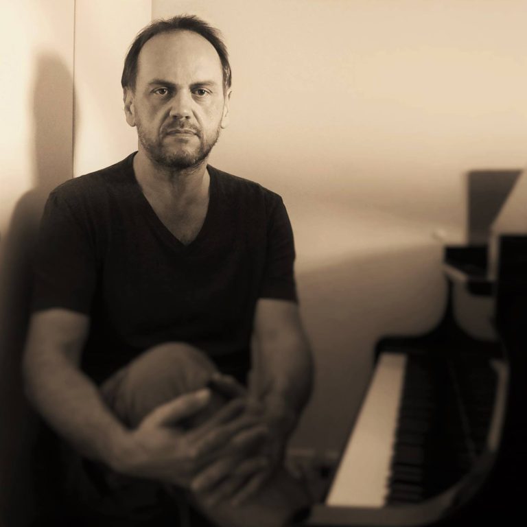 Νίκος Καλαντζάκος