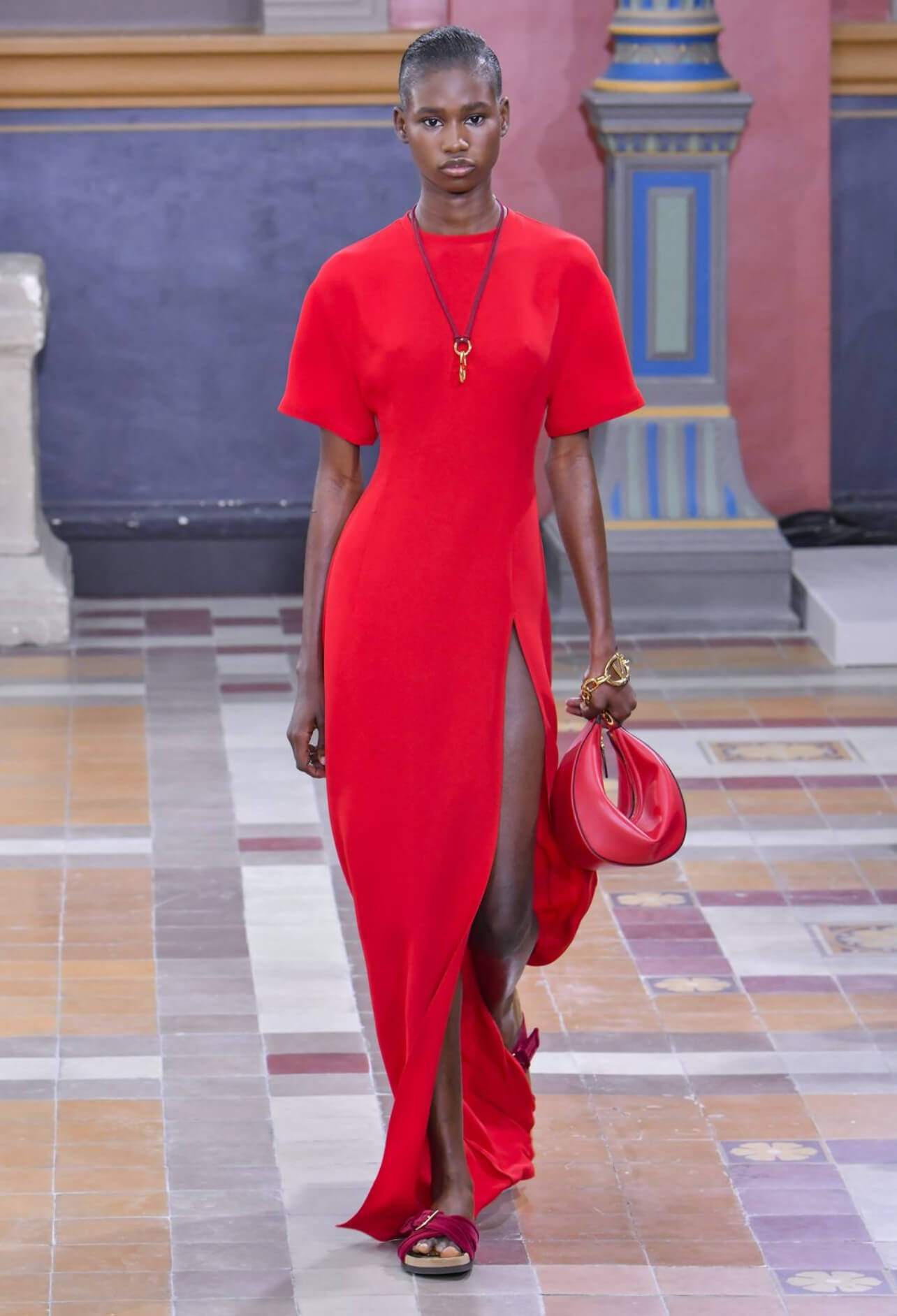 Κόκκινο φόρεμα