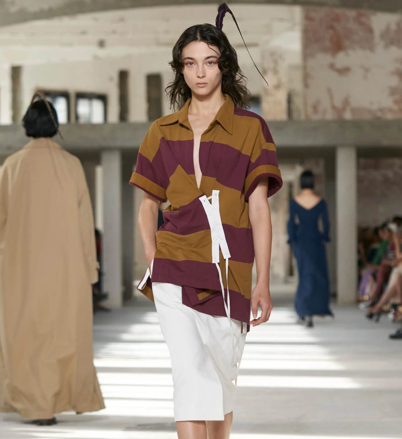 Πασαρέλα του οίκου Dries Van Noten