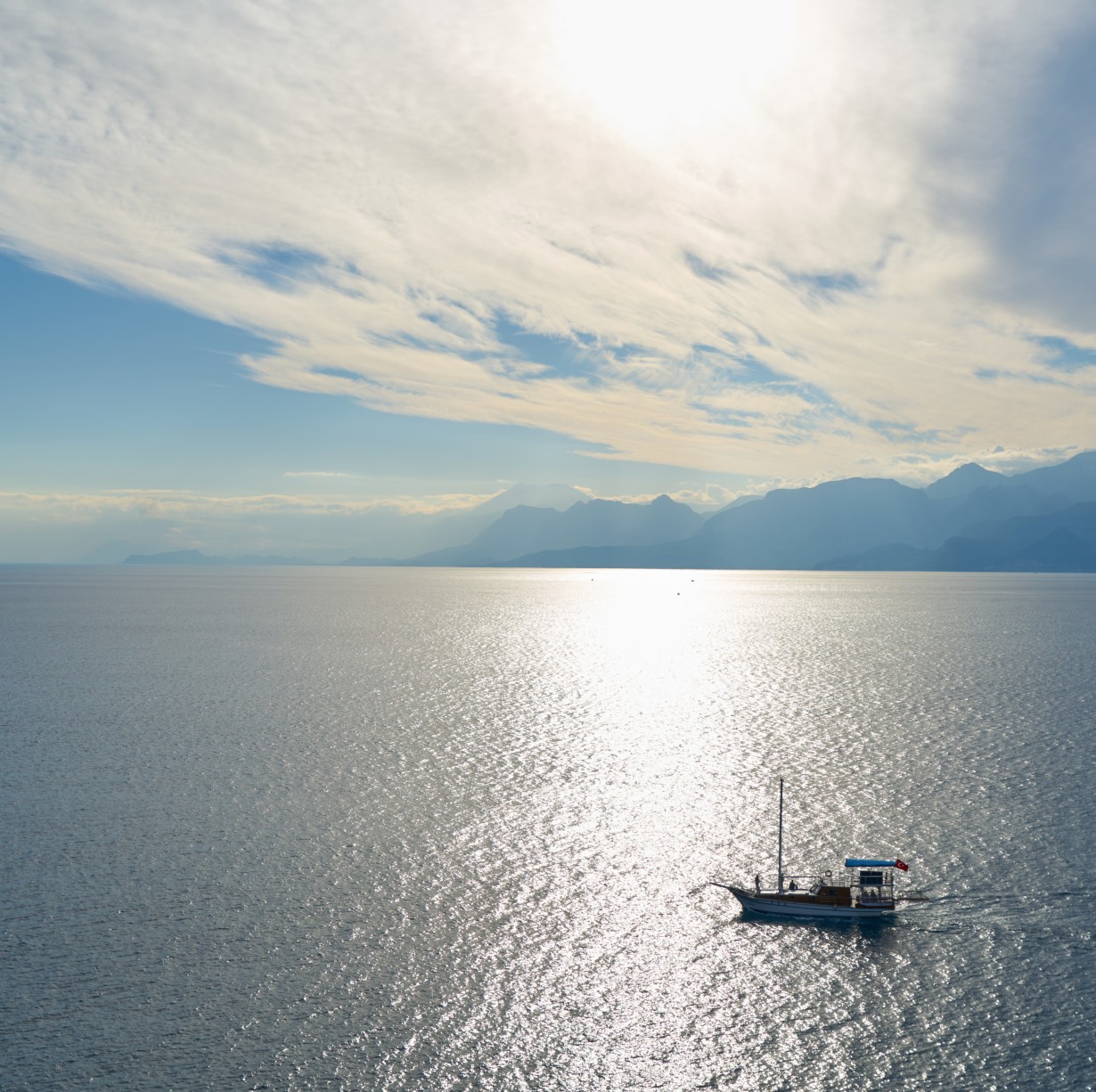 Θάλασσα και ελληνικό νησί