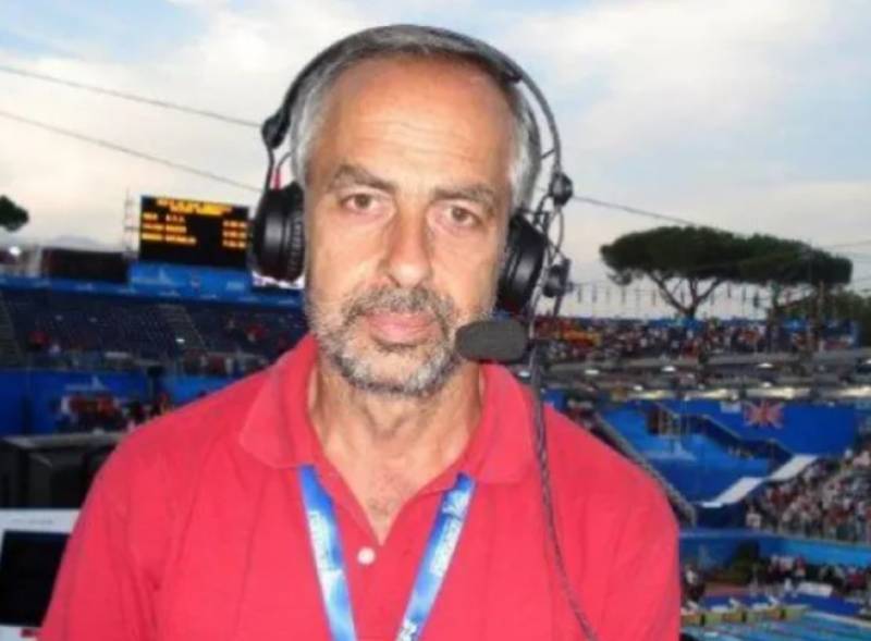 Στράτος Σεφτελής