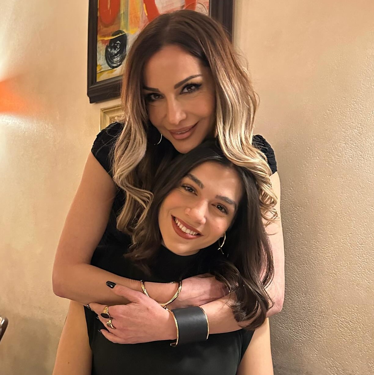 Δέσποινα Βανδή - Μελίνα Νικολαίδη