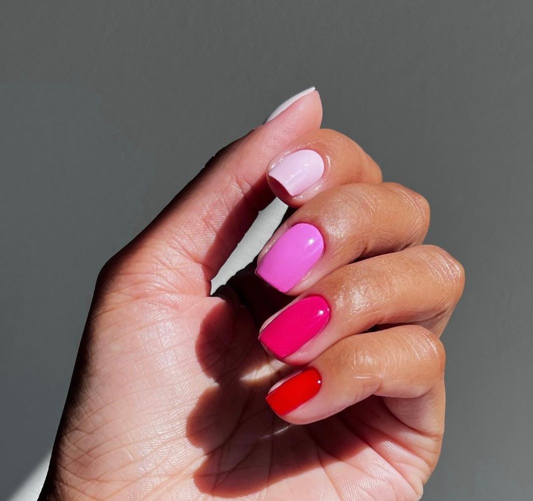 7 απλά κλασικά μανικιούρ για το καλοκαίρι