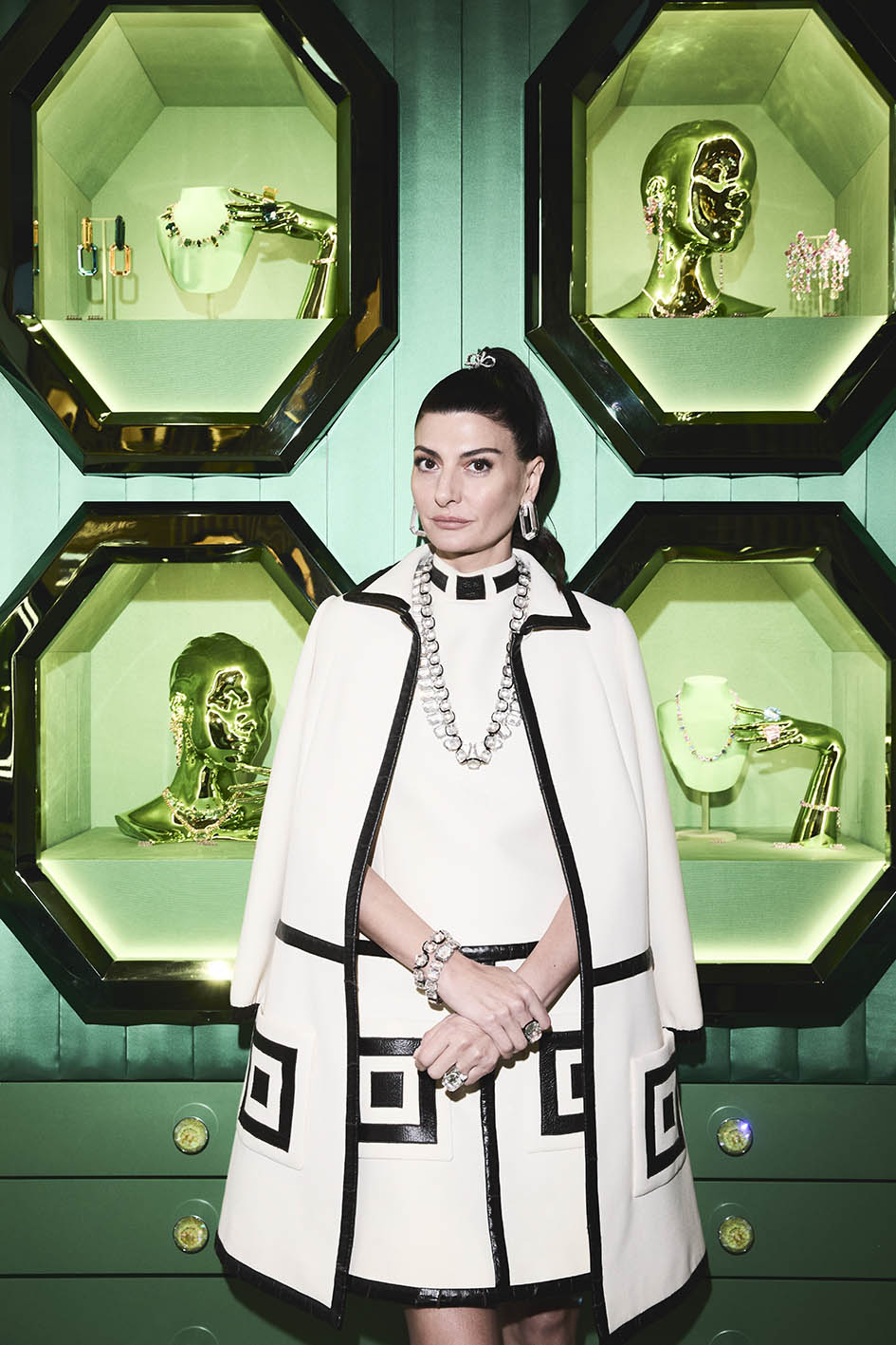 Η Giovanna Engelbert στα εγκαίνια του νέου καταστήματος Swarovski στην καρδιά του Μιλάνου