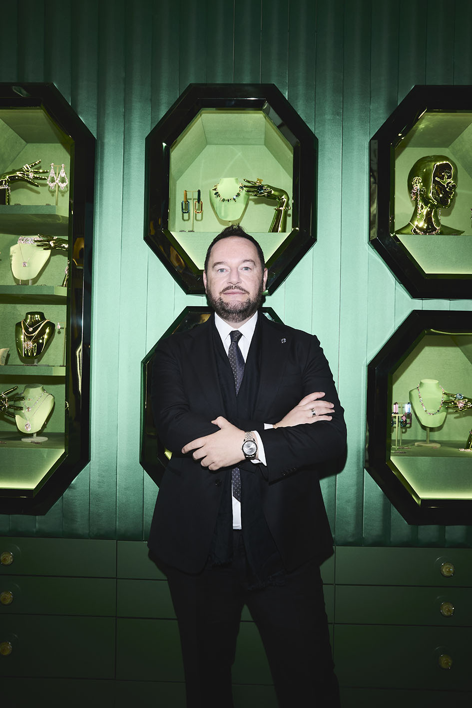 Ο εμπορικός Διευθυντης της Swarovski, στα εγκαίνια του νέου καταστήματος Swarovski στην καρδιά του Μιλάνου