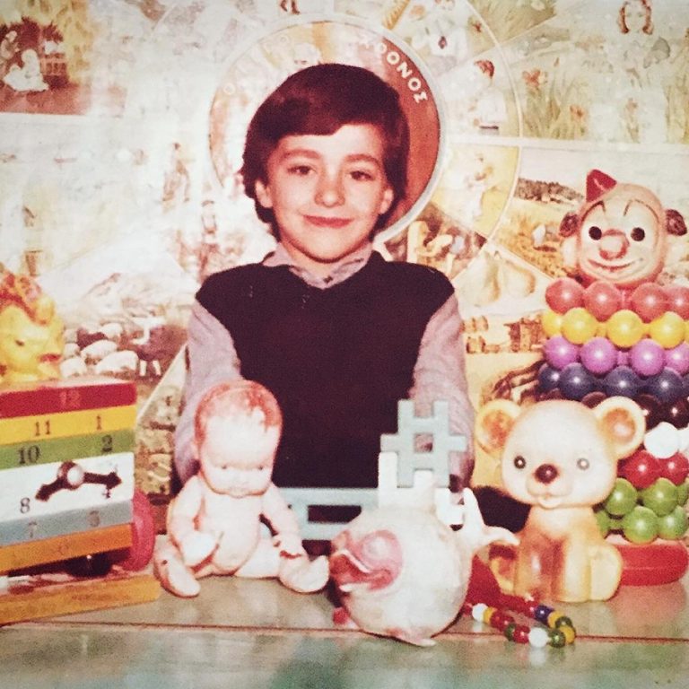 Ο Θανάσης Αλευράς σε μικρή ηλικία