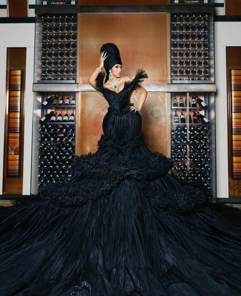 Η Cardi B στο Met Gala του 2024