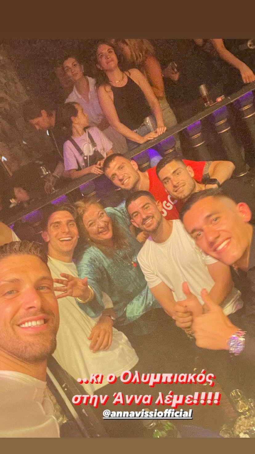 Η Ελισσάβετ Κωνσταντινίδου στην Άννα Βίσση