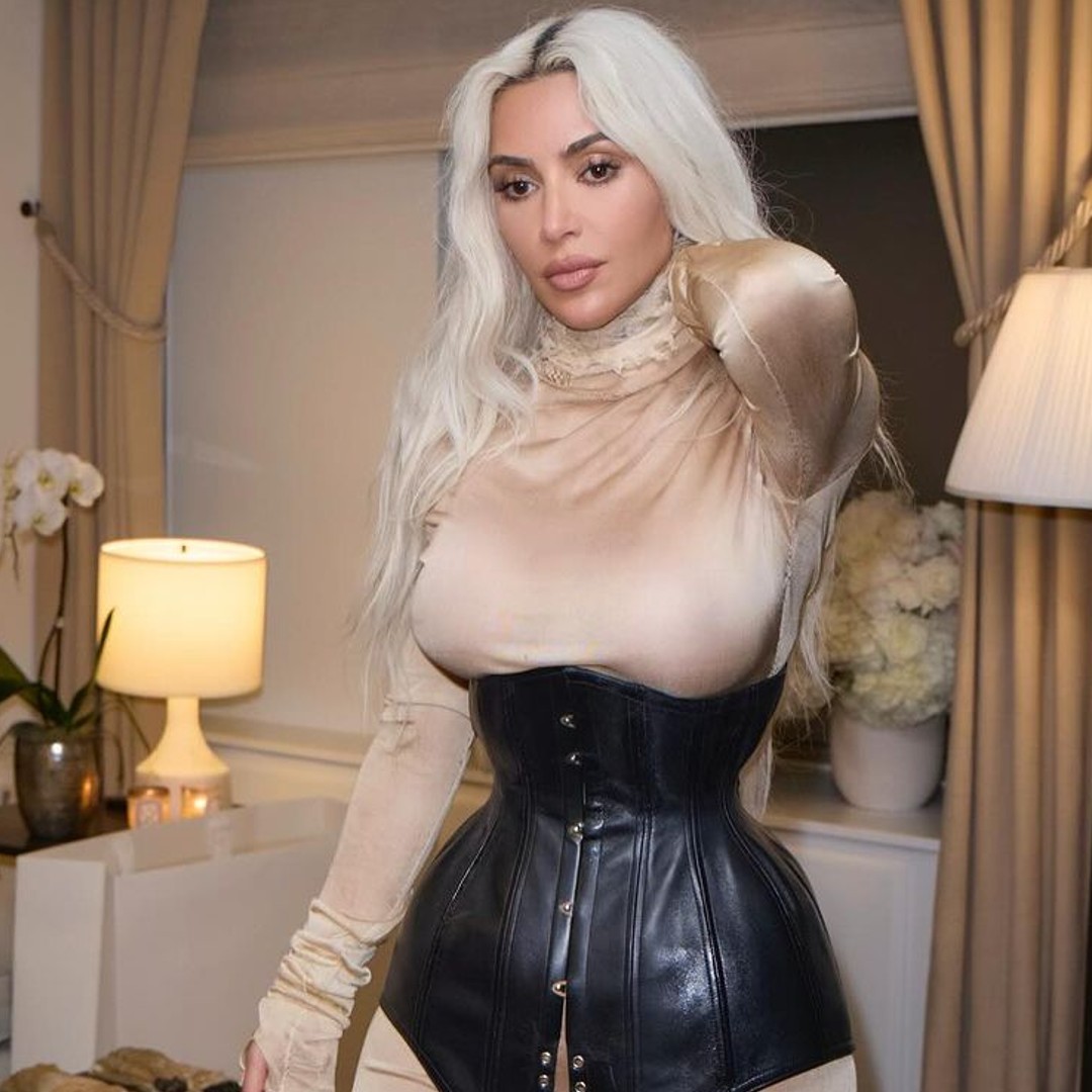 H Kim Kardashian με Margiela look