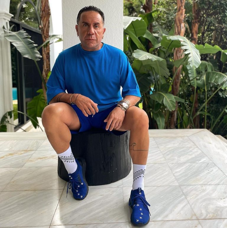 Γιώργος Μαζωνάκης