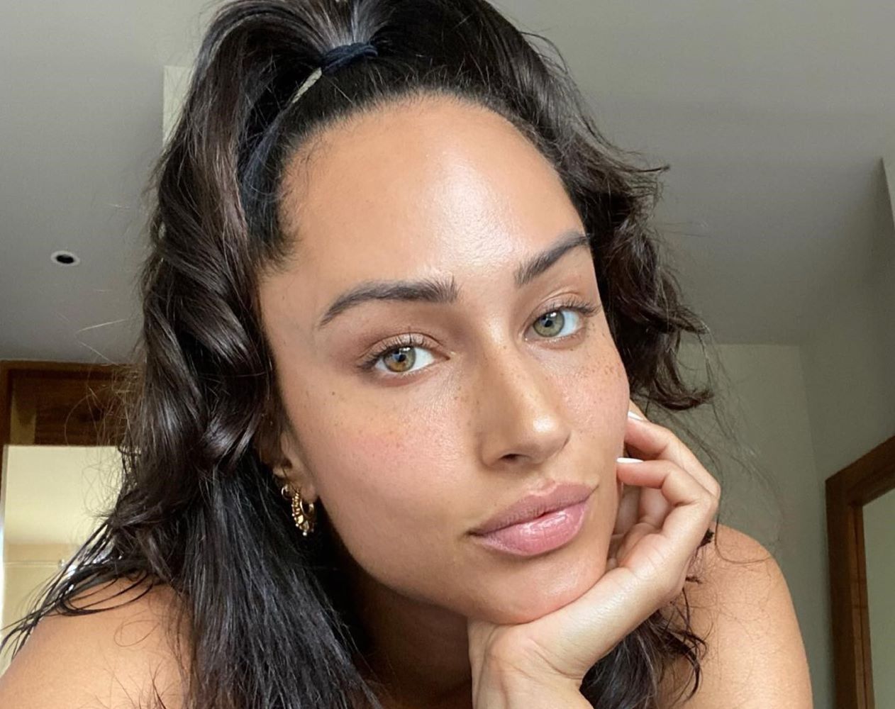 Συμβουλές για ξεκούραστο νεανικό δέρμα