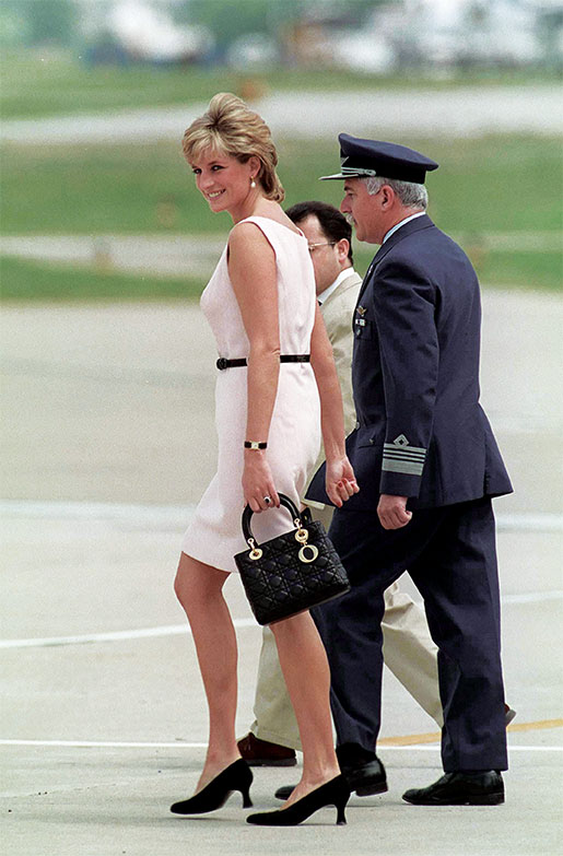 Πριγκίπισσα Νταϊάνα στο αεροδρόμιο