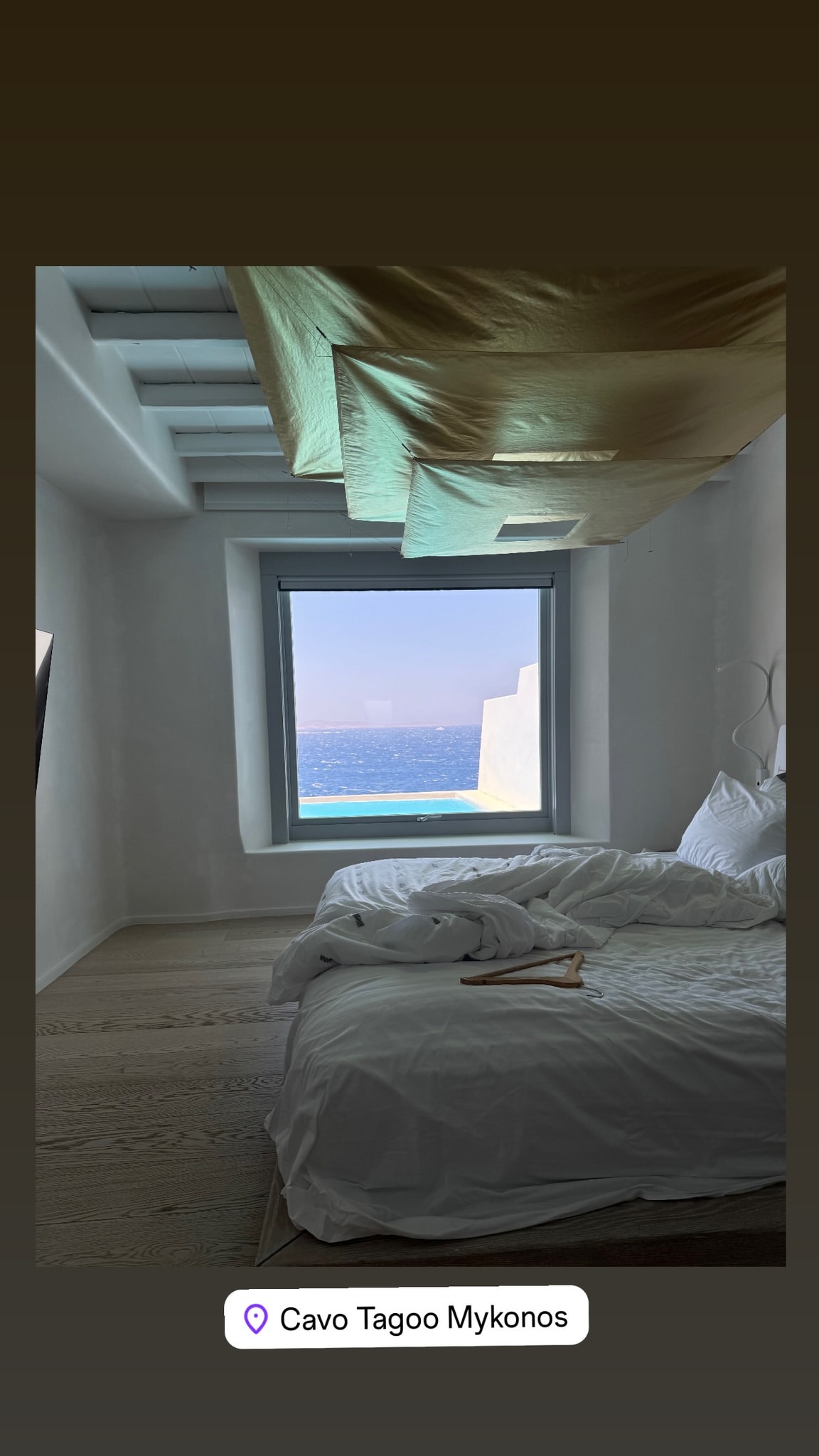 Credit: foureira/instagram