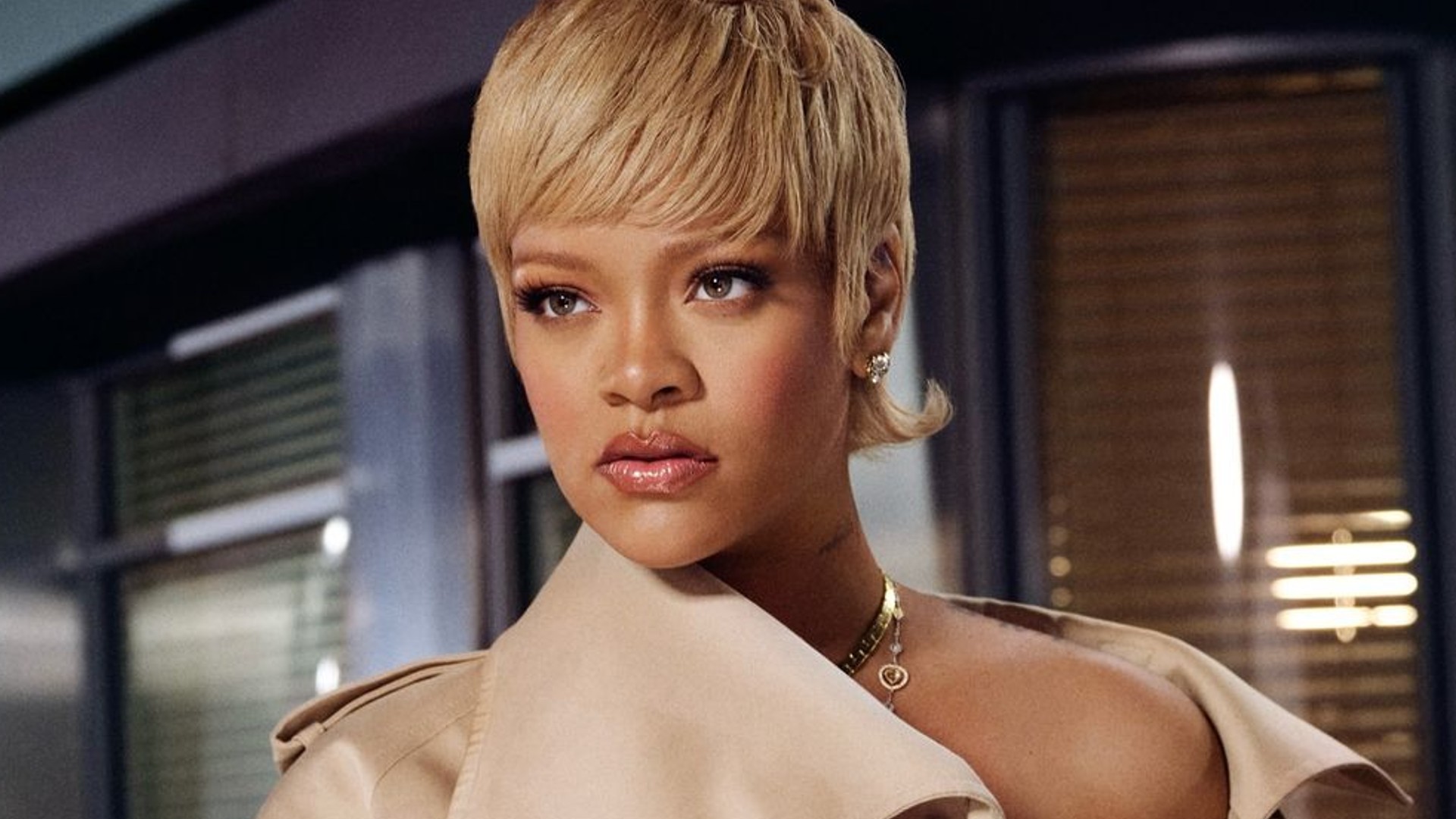 Tα brands Savage X Fenty της Rihanna βρίσκεται στην τέταρτη θέση των πιο μπερδεμένων celebrity brands. Eχει δεκτεί κριτική για δυσκολία ακυρώσεων συνδρομής με καταγγελίες.