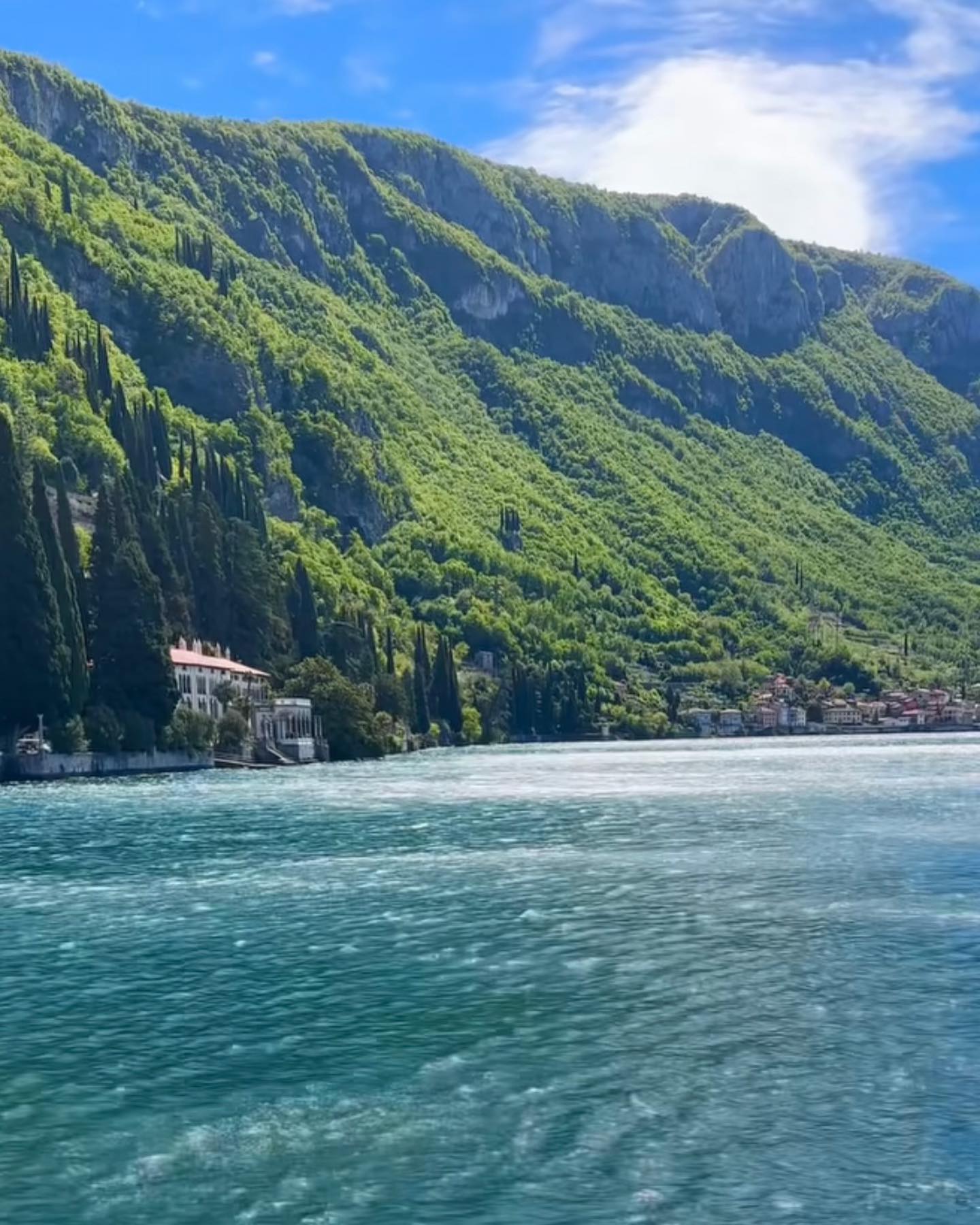 Πράσινο και θάλασσα