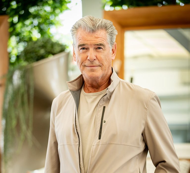 O Pierce Brosnan παρευρέθηκε στο photocall της Warner Bros. για την ταινία "Black Adam" στο ξενοδοχείο SLS Hotel, a Luxury Collection Hotel, στο Beverly Hills, τον Οκτώβριο του 2022.