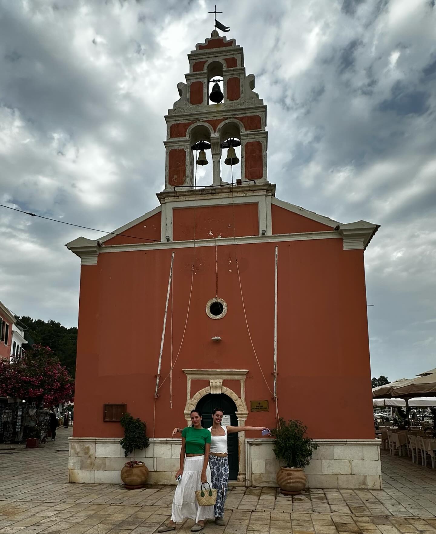 Δανάη και Νεφέλη Λιβιεράτου