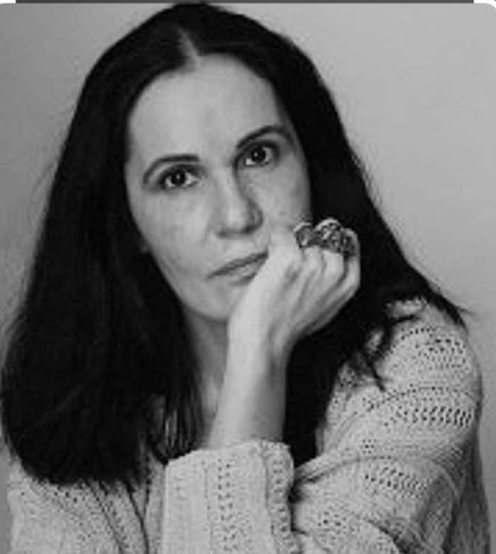 Η ποιήτρια Τζένη Μαστοράκη