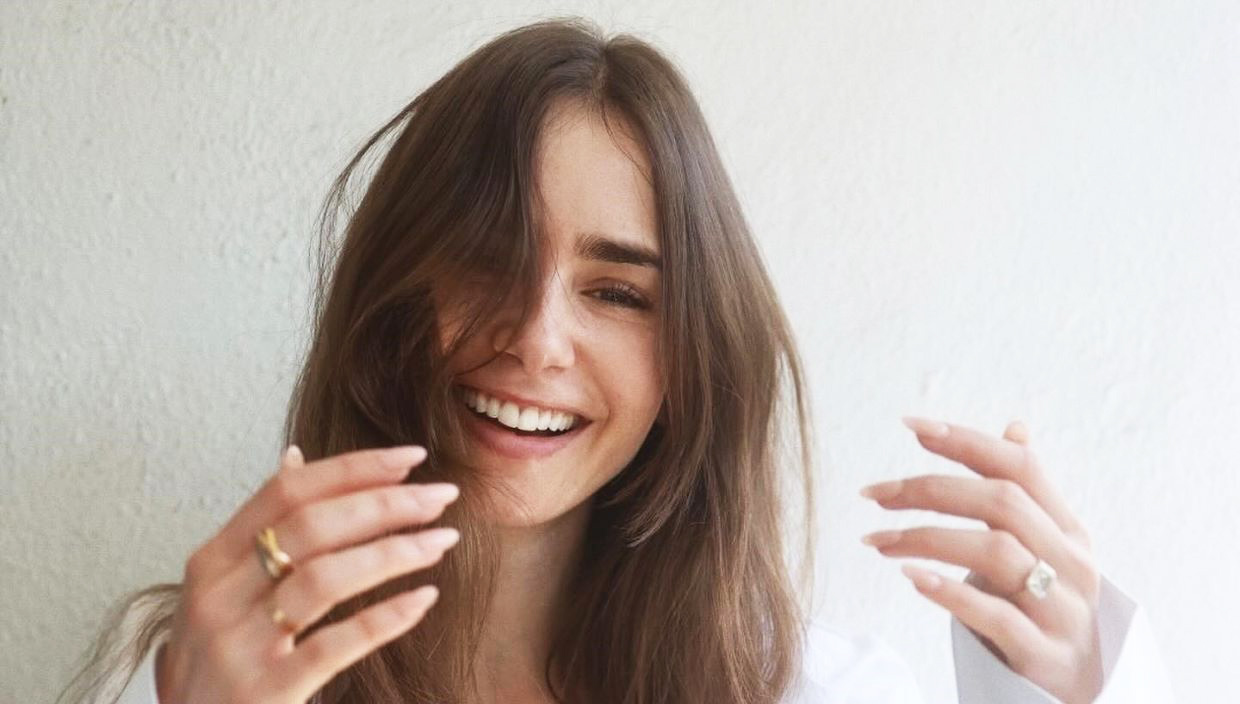 Το vintage καρέ της που θυμίζει την Audrey Hepburn