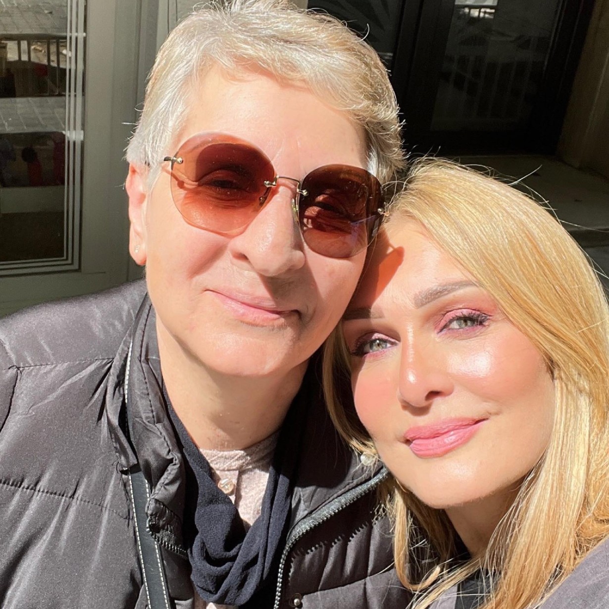 Η Νατάσα Θεοδωρίδου με τη μητέρα της