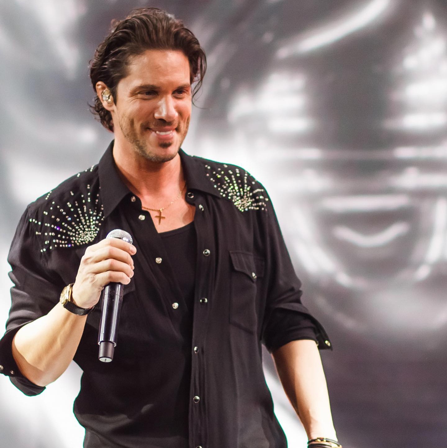 Νίκος Οικονομόπουλος