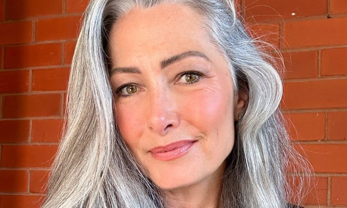 Οι πιο στιλάτες κουπ για γκρίζα μαλλιά