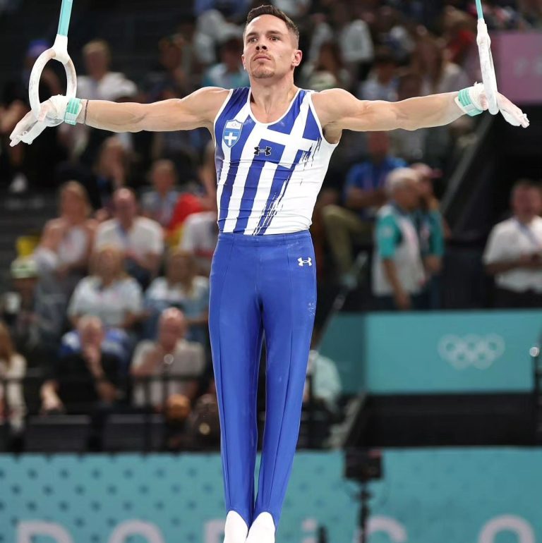 Λευτέρης Πετρούνιας