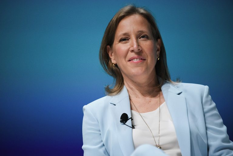 Η CEO του Youtube Susan Wojcicki το 2018 σε ομιλία της κατά τη διάρκεια του Cannes Lions Festival.
