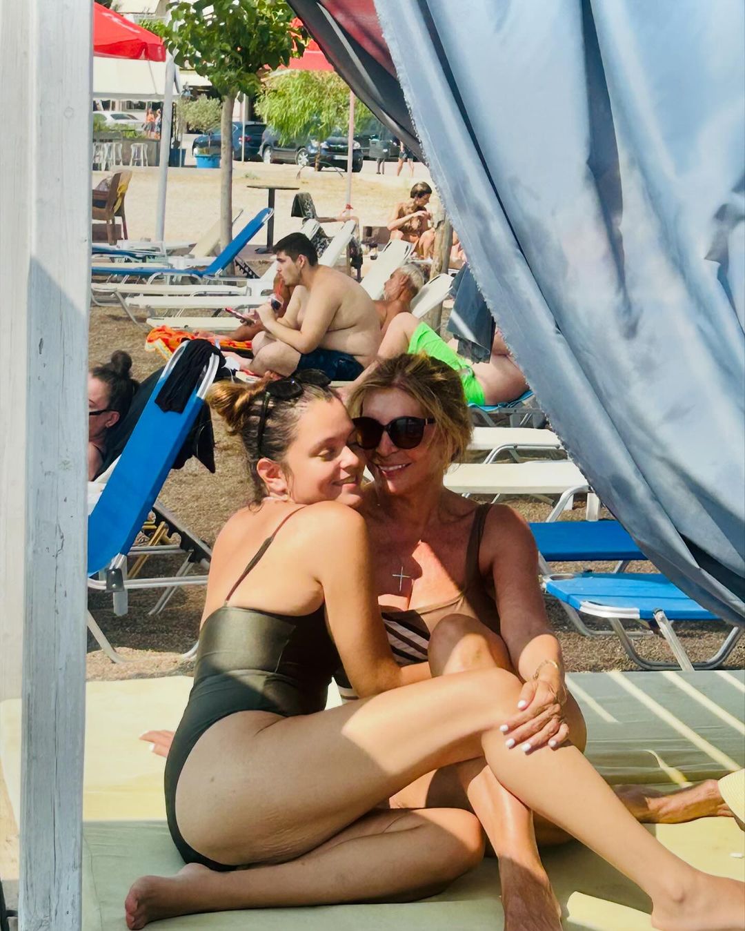 Mιμή Ντενίση Κόρη