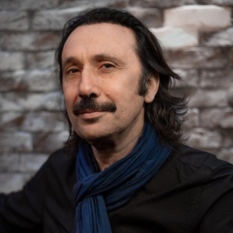 Ρένος Χαραλαμπίδης