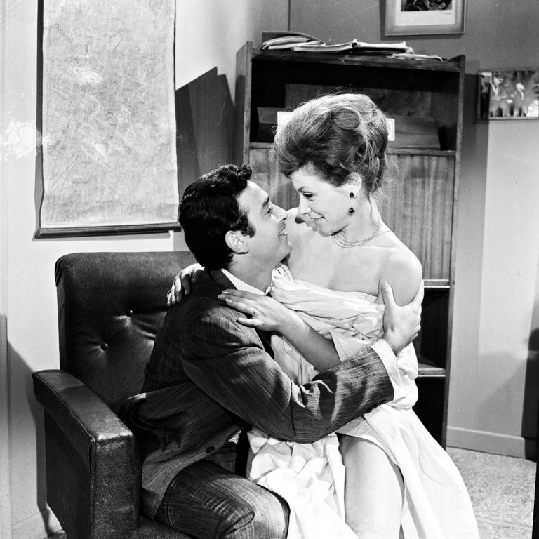 Ζαρόκωστα Ντούζος