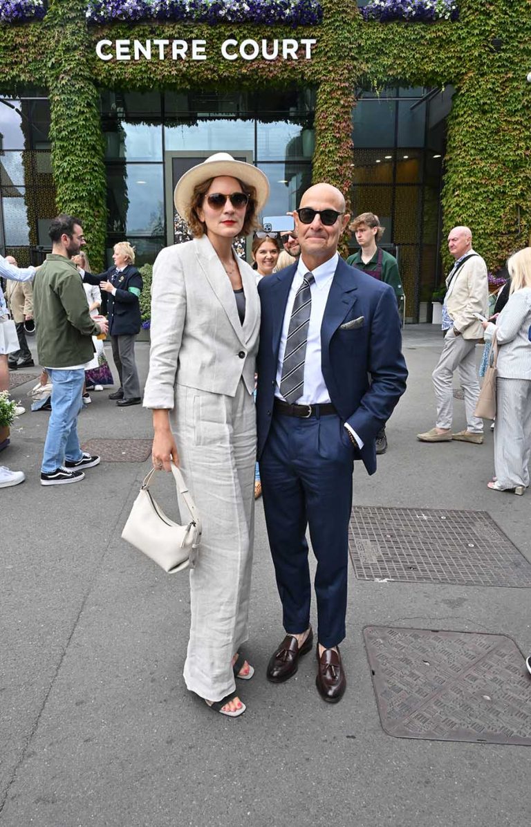 H Felicity Blunt με τον σύζυγό της Stanley Tucci παρευρέθηκαν στο Τελικό Γυναικών για το πρωτάθλημα Wimbledon φιλοξενούμενοι της φίρμας Brunello Cucinelli στις 13 Ιουλίου 2024 στο Λονδίνο.