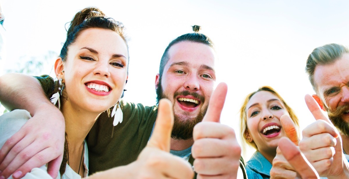 Eυτυχισμένοι άνθρωποι