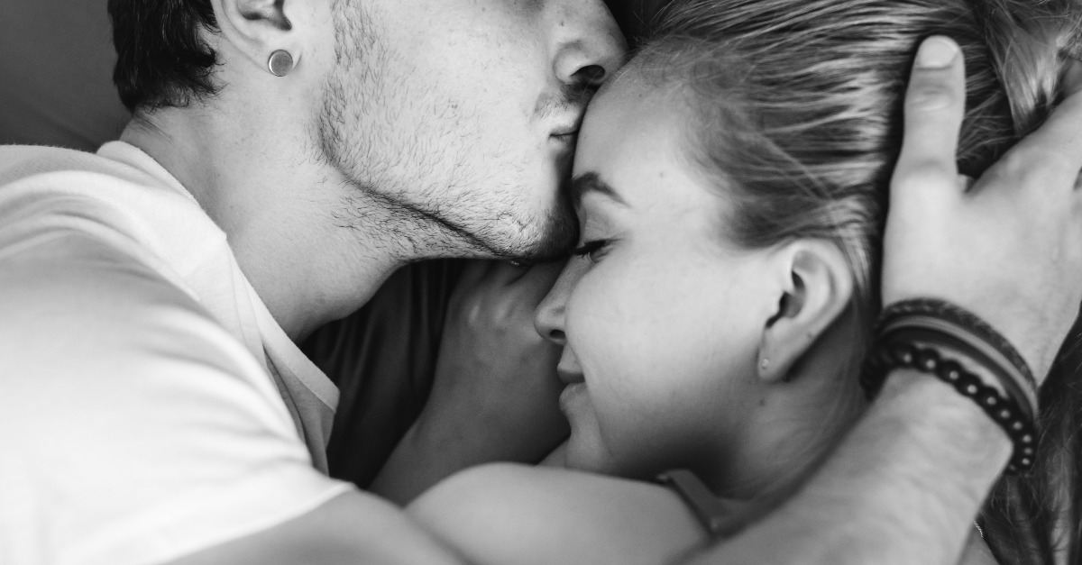 Zευγάρι αγκαλιασμένο