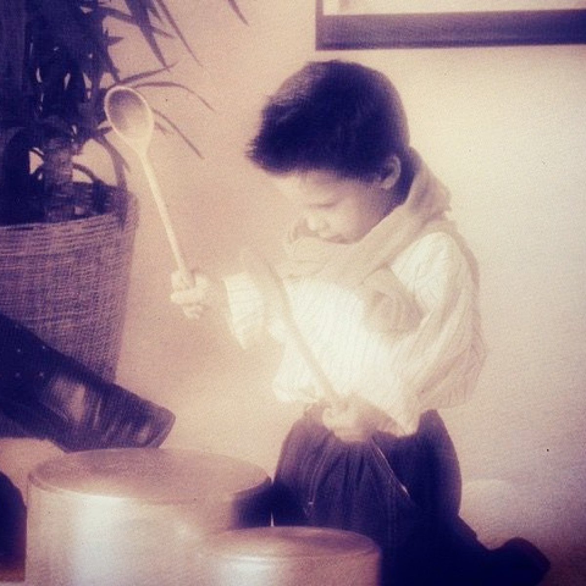 Ο Ηλίας Μπόγδανος σε παιδική φωτογραφία