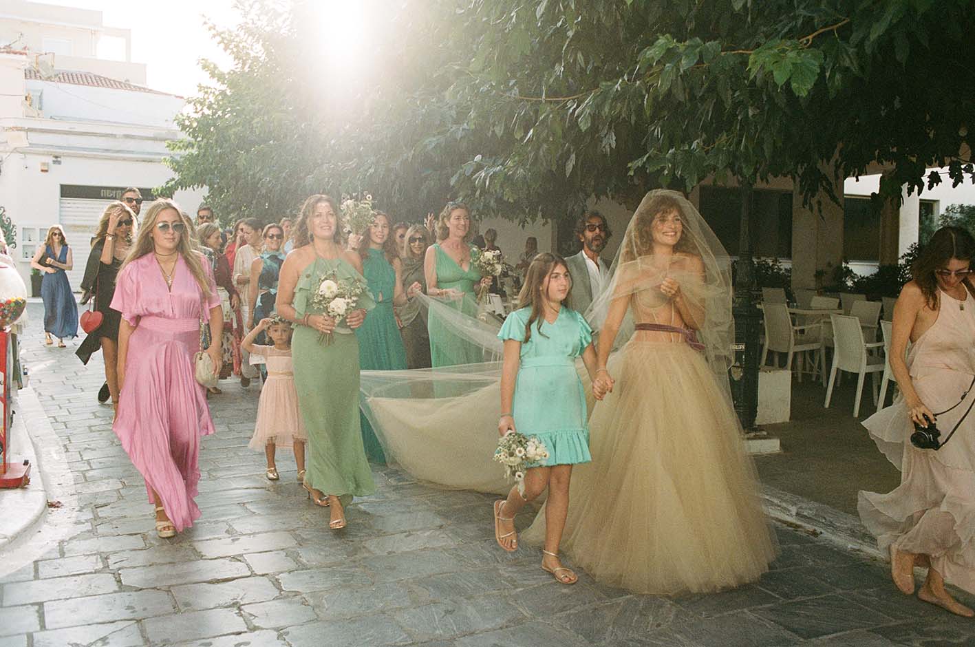 O γάμος στην Άνδρο της Άλκηστις Πουλοπούλου και του Λεωνίδα Βροντίση