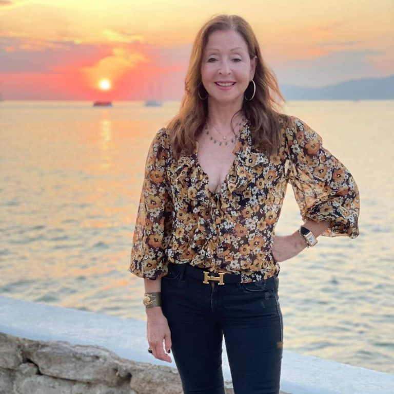 Βίκυ Λέανδρος