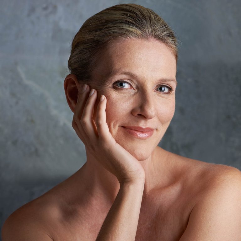 Κοντινό πλάνο προσώπου όμορφης γυναίκας