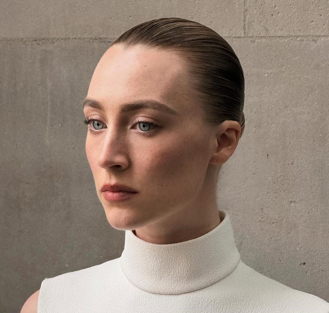 λείο sleek σινιόν με κερί