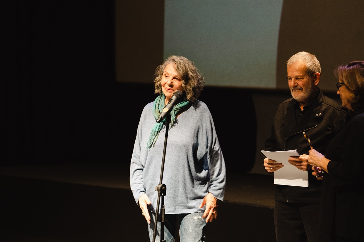 Η βράβευση της ηθοποιού Μπέττυς Λιβανού. To βραβείο έδωσε η ηθοποιός, Γιώτα Φέστα.