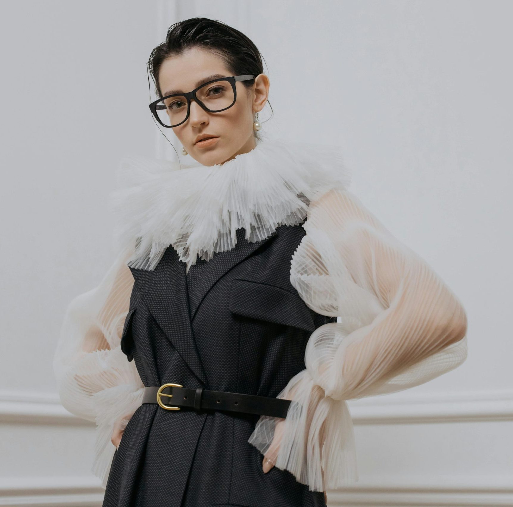 γυναίκα με γυαλιά οράσεως