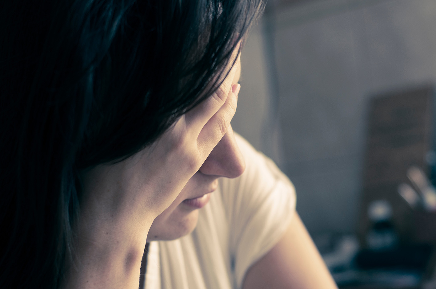 Γυναίκα έχει πονοκέφαλο