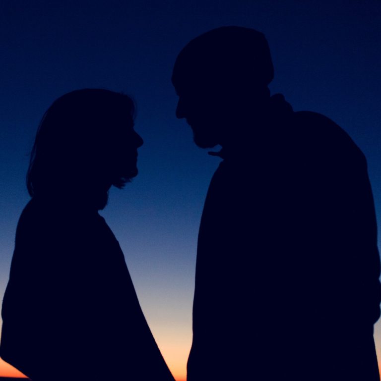 Σκιές από ζευγάρι