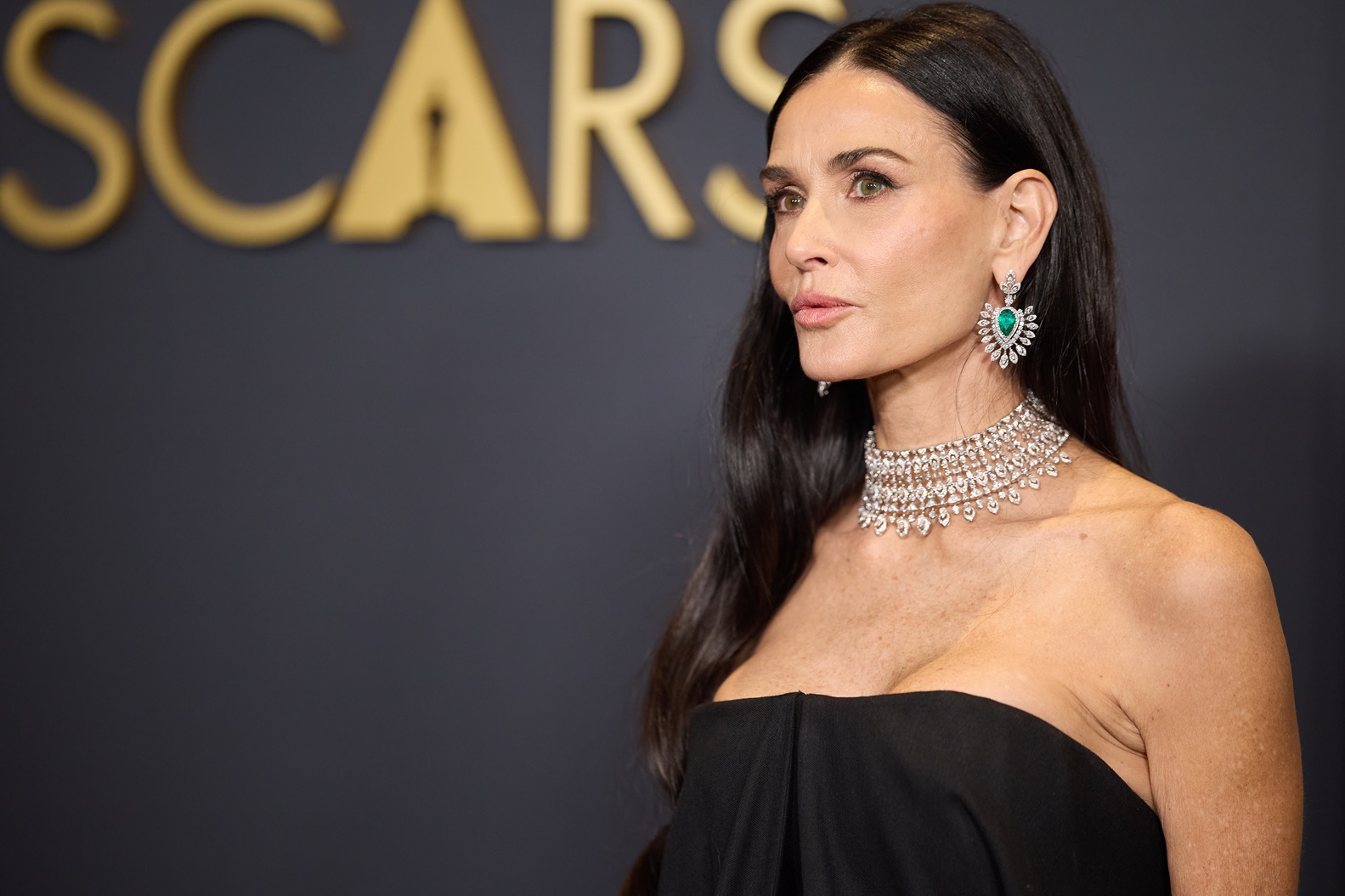 Η Demi Moore στα 15α ετήσια Governors Awards στο Ray Dolby Ballroom στο Ovation Hollywood, στις 17 Νοεμβρίου.
