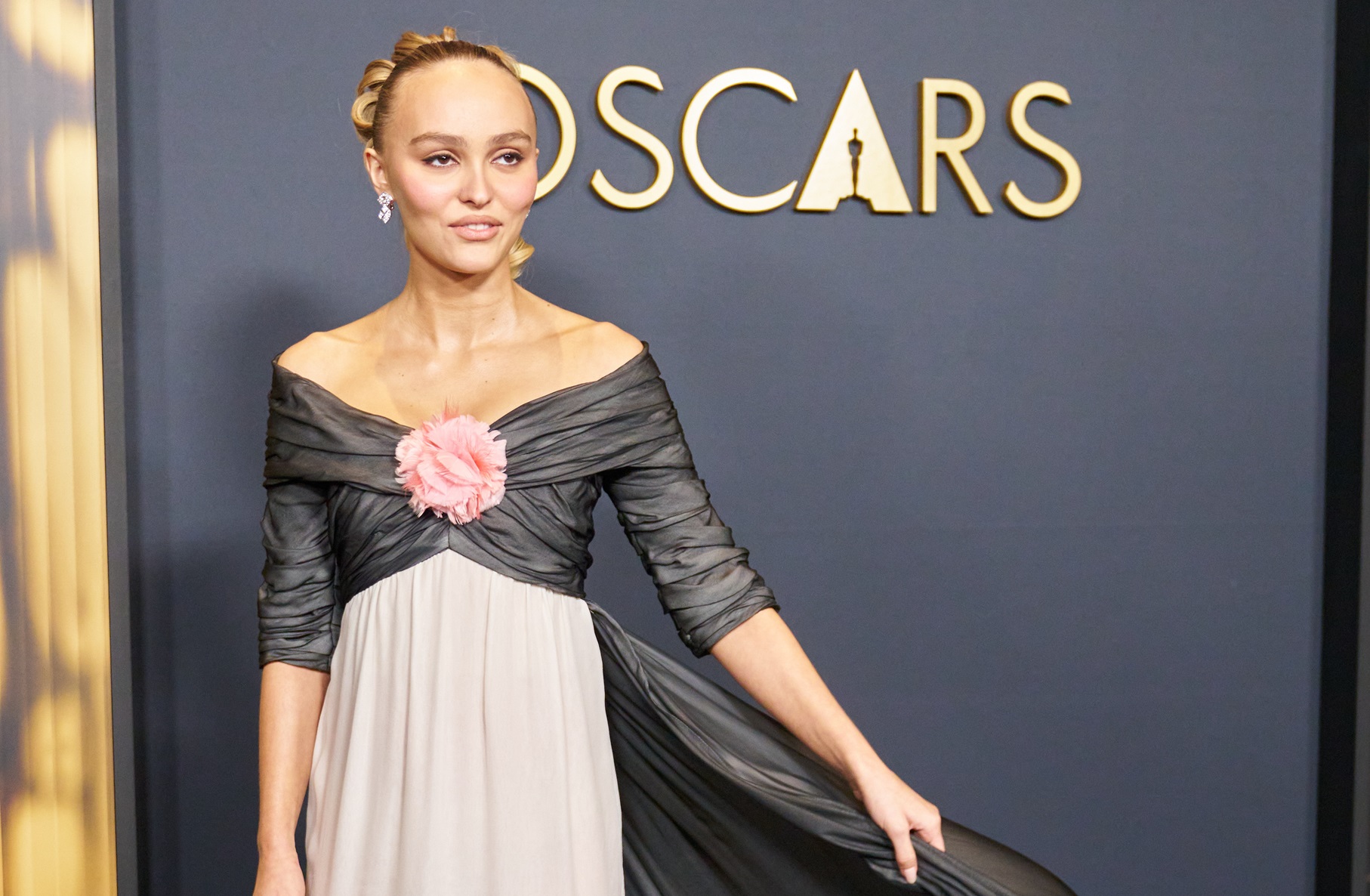 Η Lily-Rose Depp παρευρίσκεται στα 15α ετήσια Βραβεία Governors στο The Ray Dolby Ballroom στο Ovation Hollywood στο Λος Άντζελες, 17 Νοεμβρίου 2024.