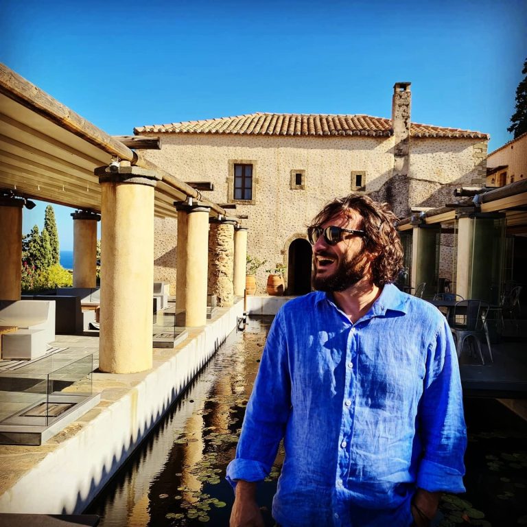 Βασίλης Χαρ